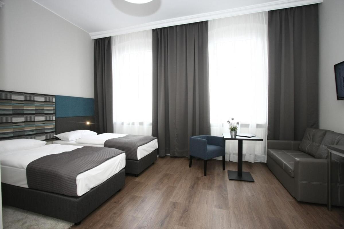 Hotel Kolodziej Katowice Siemianowice เชียเมโนวิเซ สลอสเก ภายนอก รูปภาพ